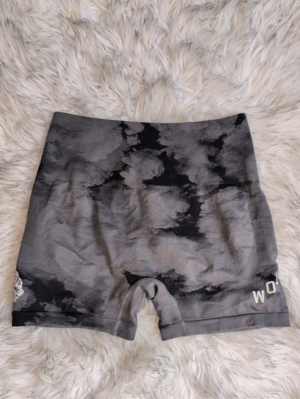 Darc Sport Wolves Scrunch Butt Shorts Size Medium